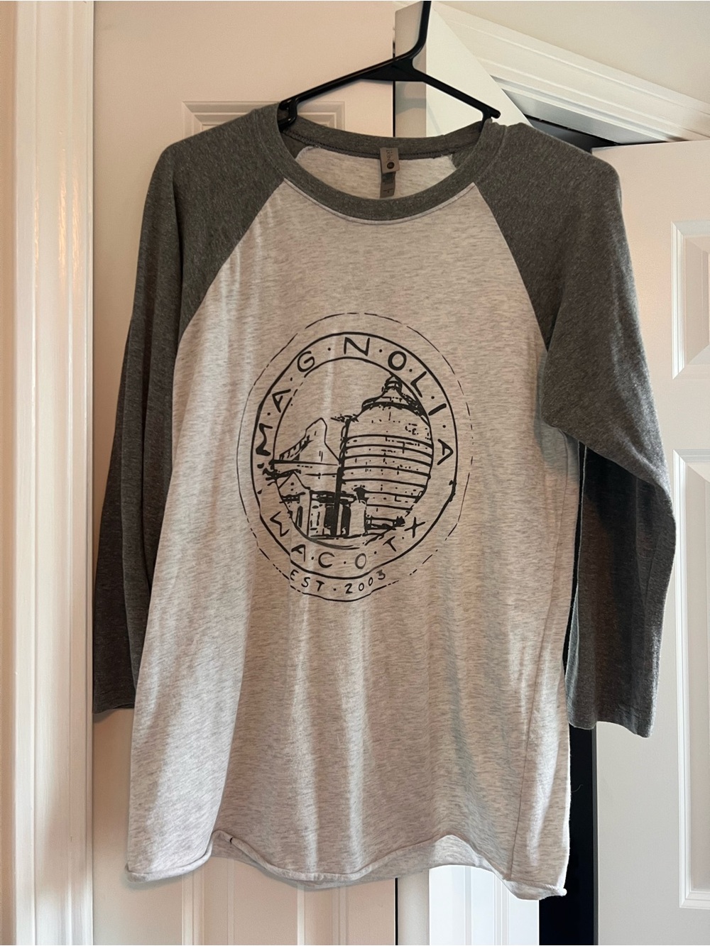 Magnolia Waco raglan baseball tee